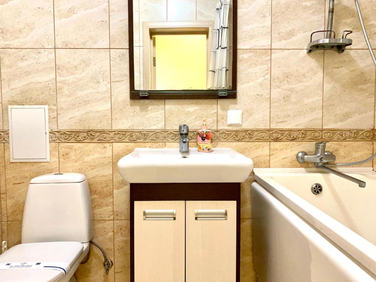 Apartpoltava Світлі Та Просторі Двокімнатні Апартаменти В Новобудові, Закритий Паркінг , Центр Міста, Банківський Чек Exteriér fotografie